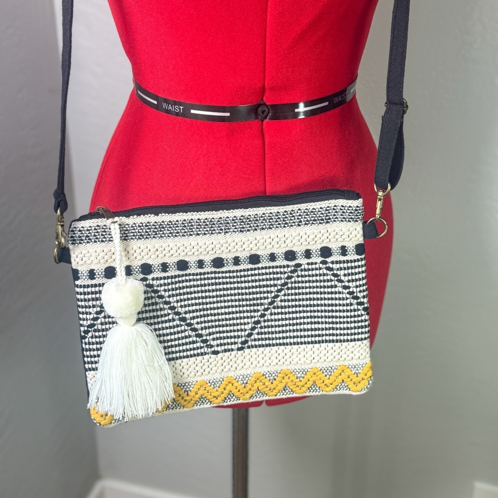 Boho Woven Crossbody Bag Black Cream Yellow Tassel Zip Clutch Purse